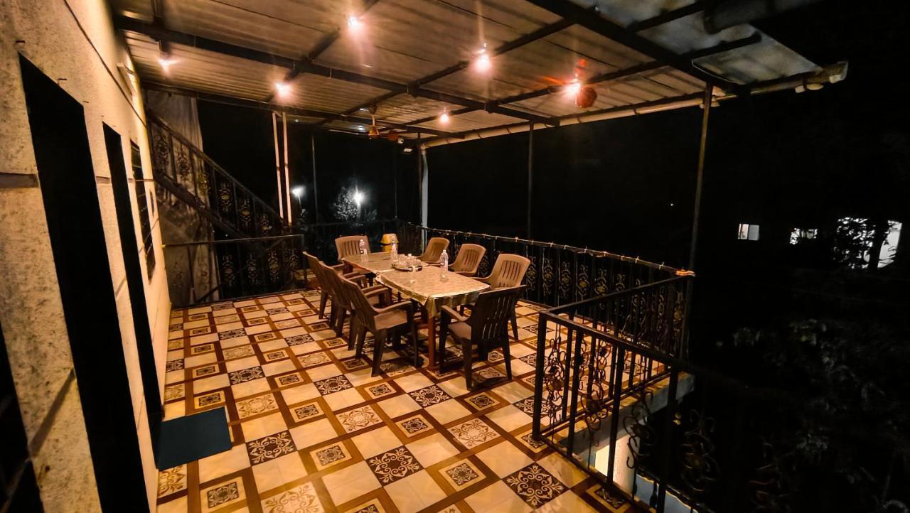 Ambadnya Niwas Apartment Nagaon  Bagian luar foto