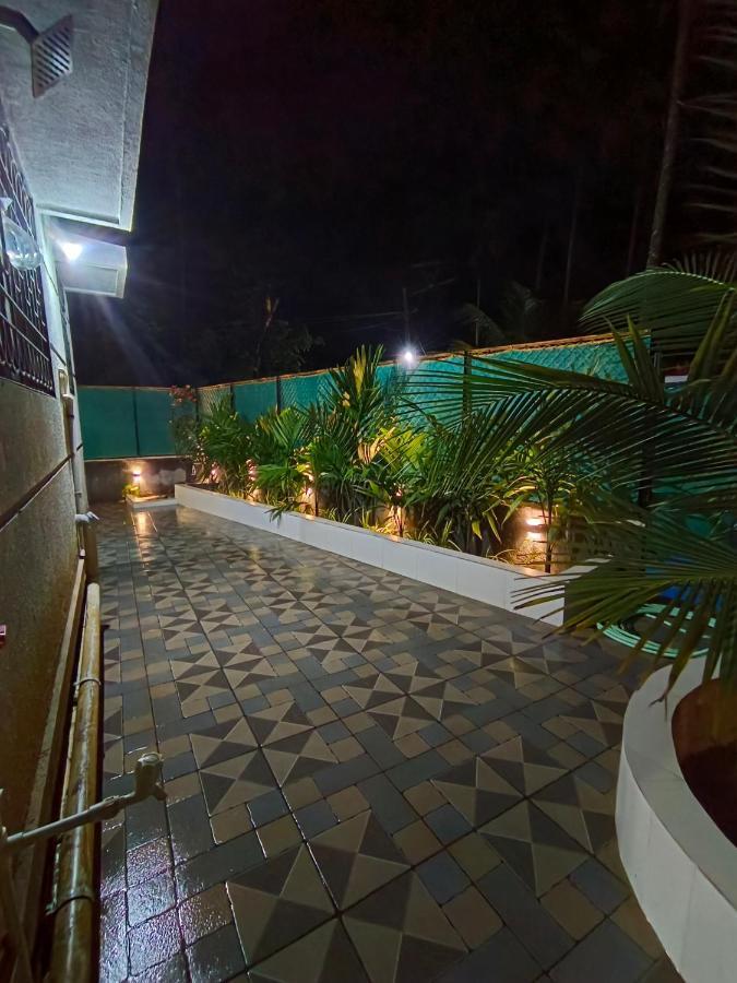 Ambadnya Niwas Apartment Nagaon  Bagian luar foto
