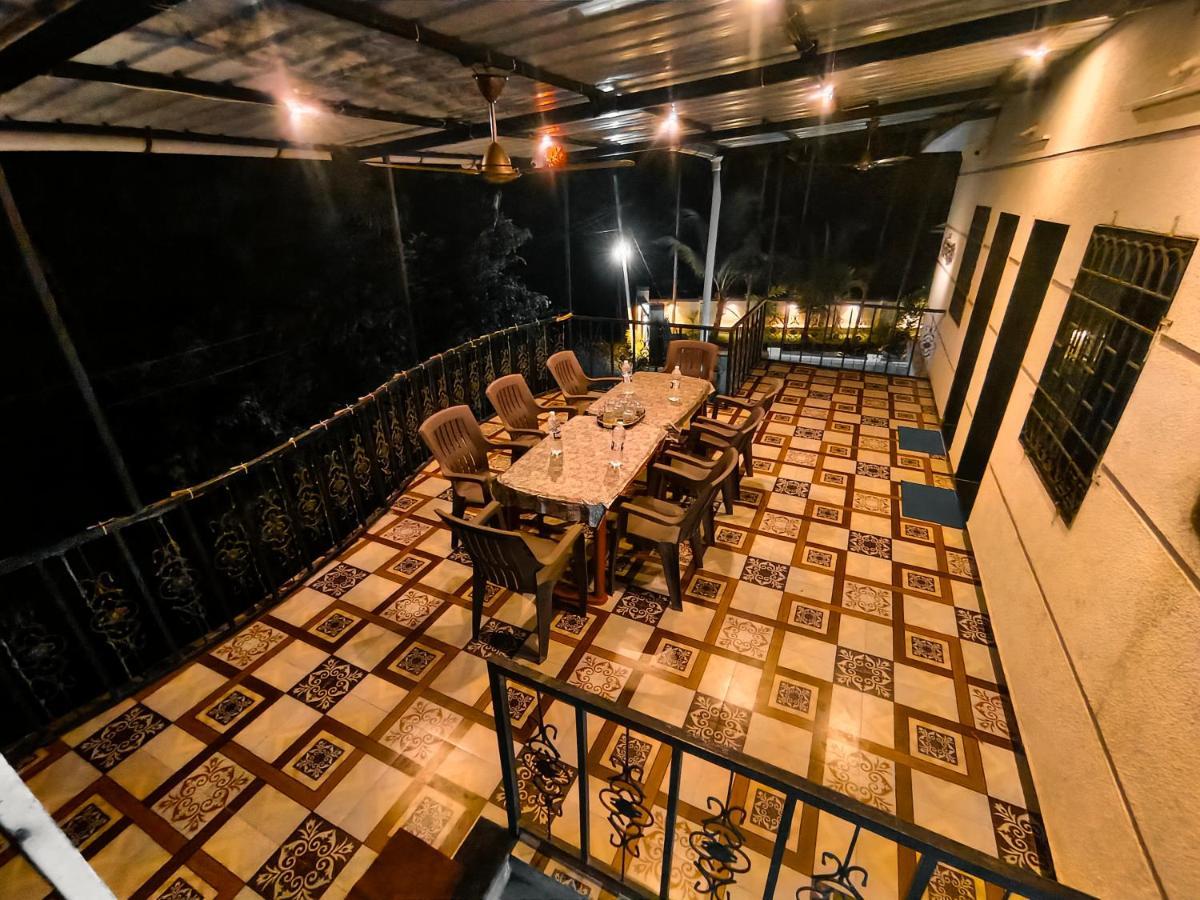 Ambadnya Niwas Apartment Nagaon  Bagian luar foto