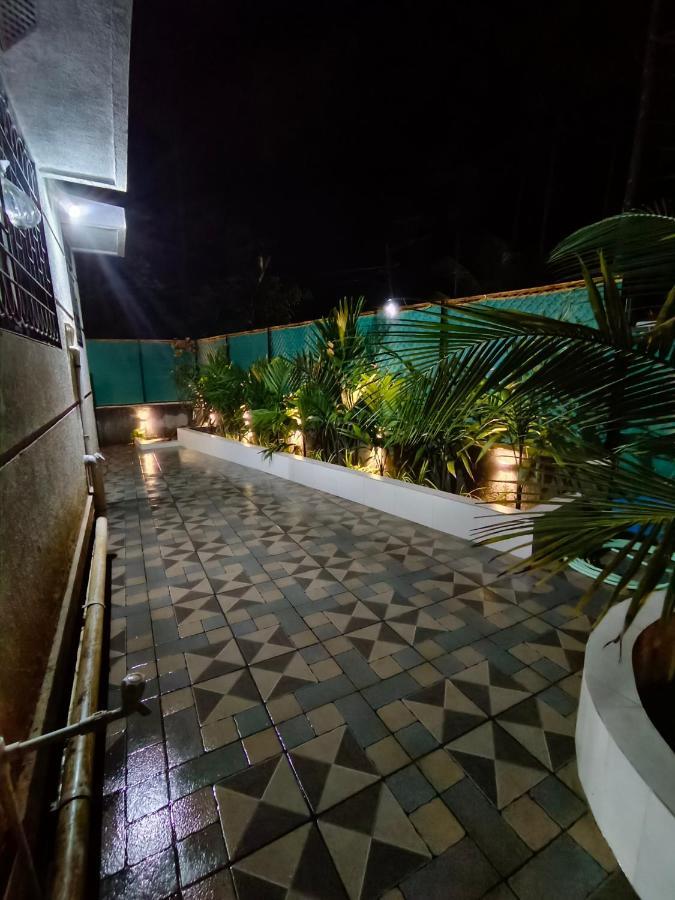 Ambadnya Niwas Apartment Nagaon  Bagian luar foto