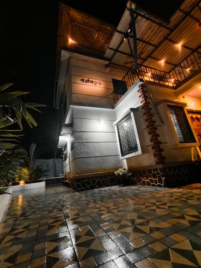 Ambadnya Niwas Apartment Nagaon  Bagian luar foto
