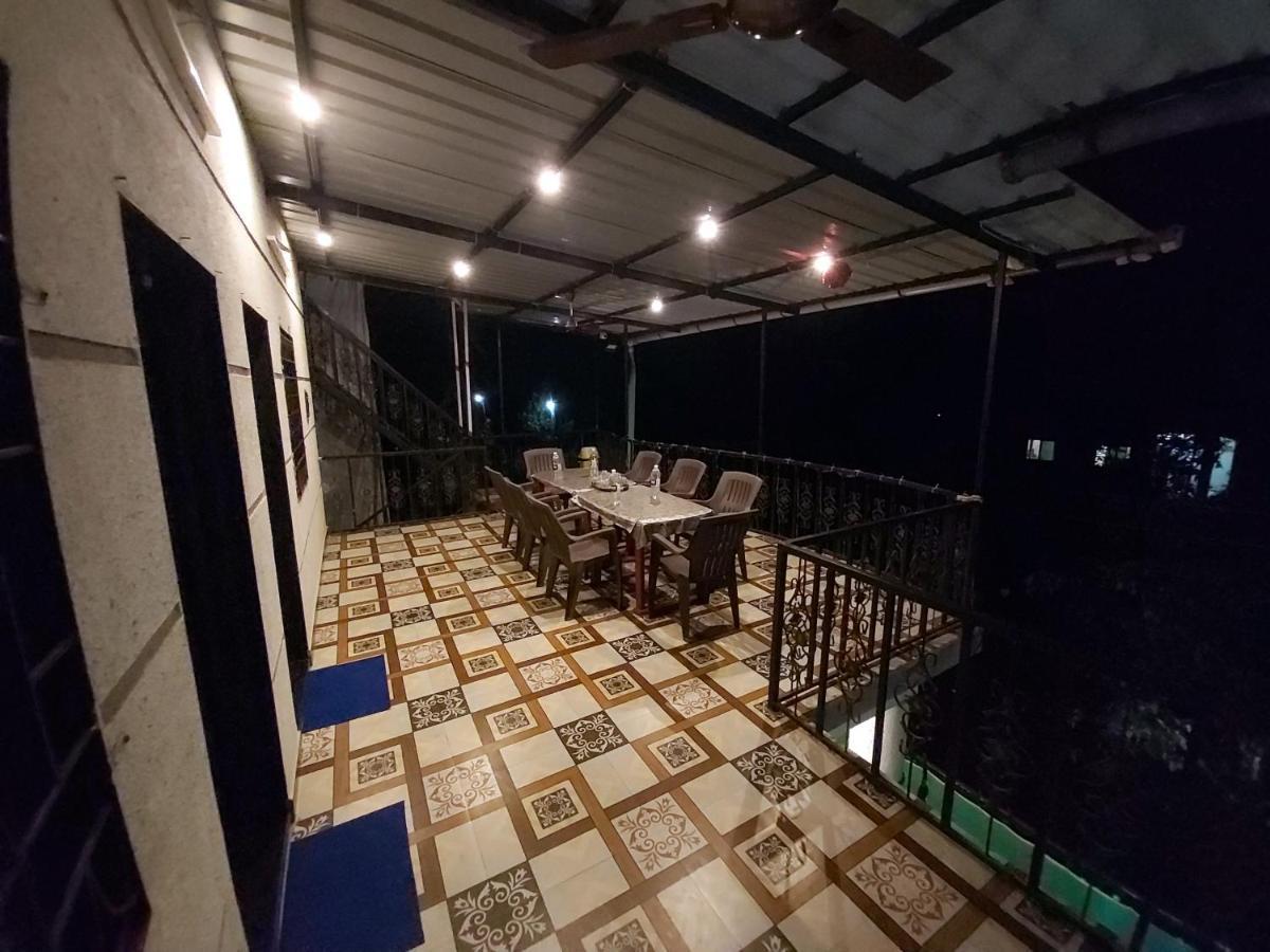 Ambadnya Niwas Apartment Nagaon  Bagian luar foto
