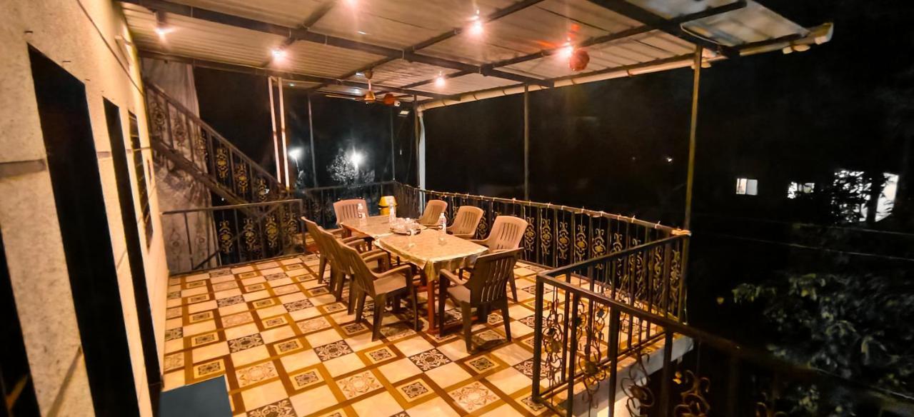 Ambadnya Niwas Apartment Nagaon  Bagian luar foto