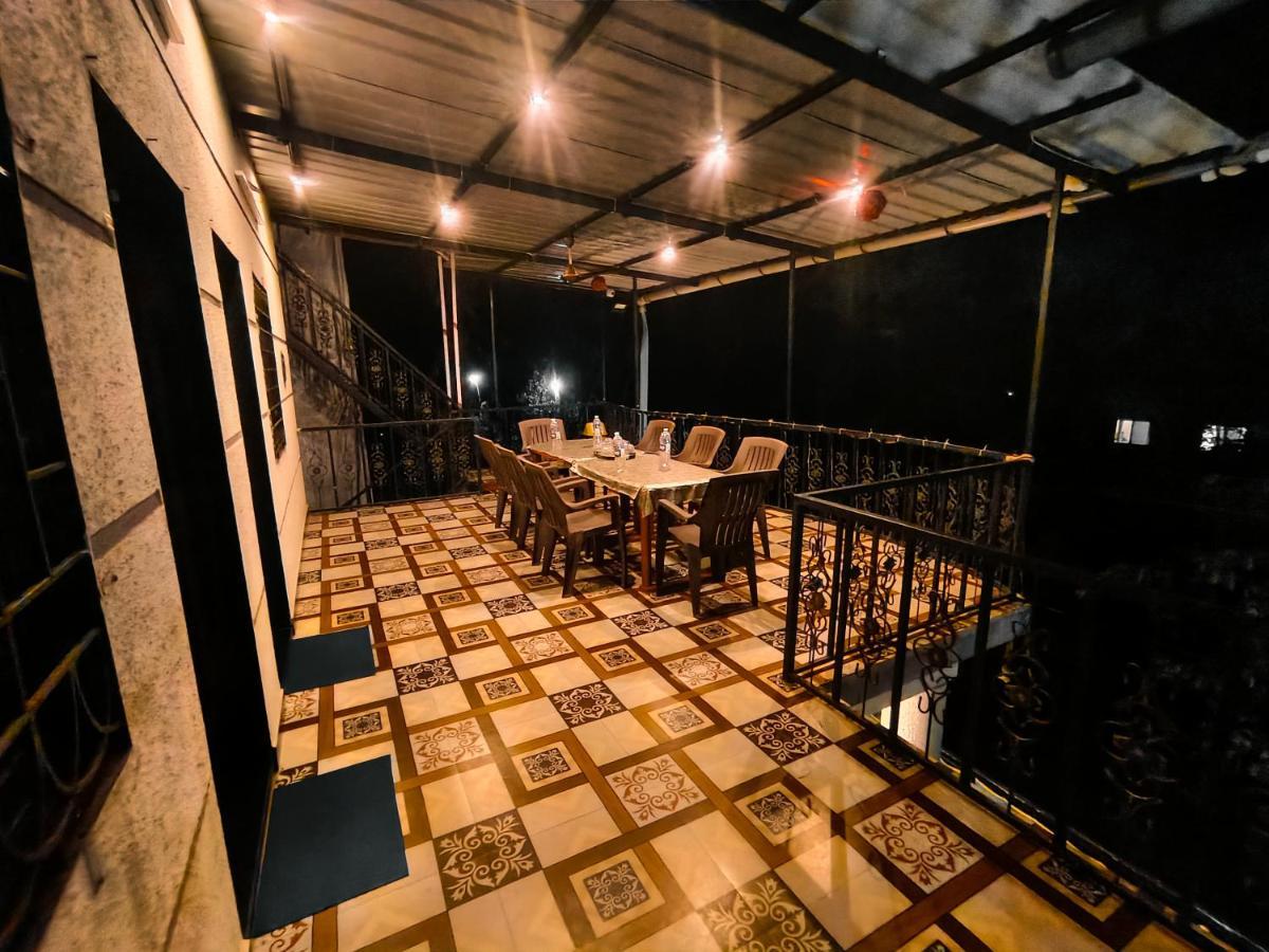 Ambadnya Niwas Apartment Nagaon  Bagian luar foto