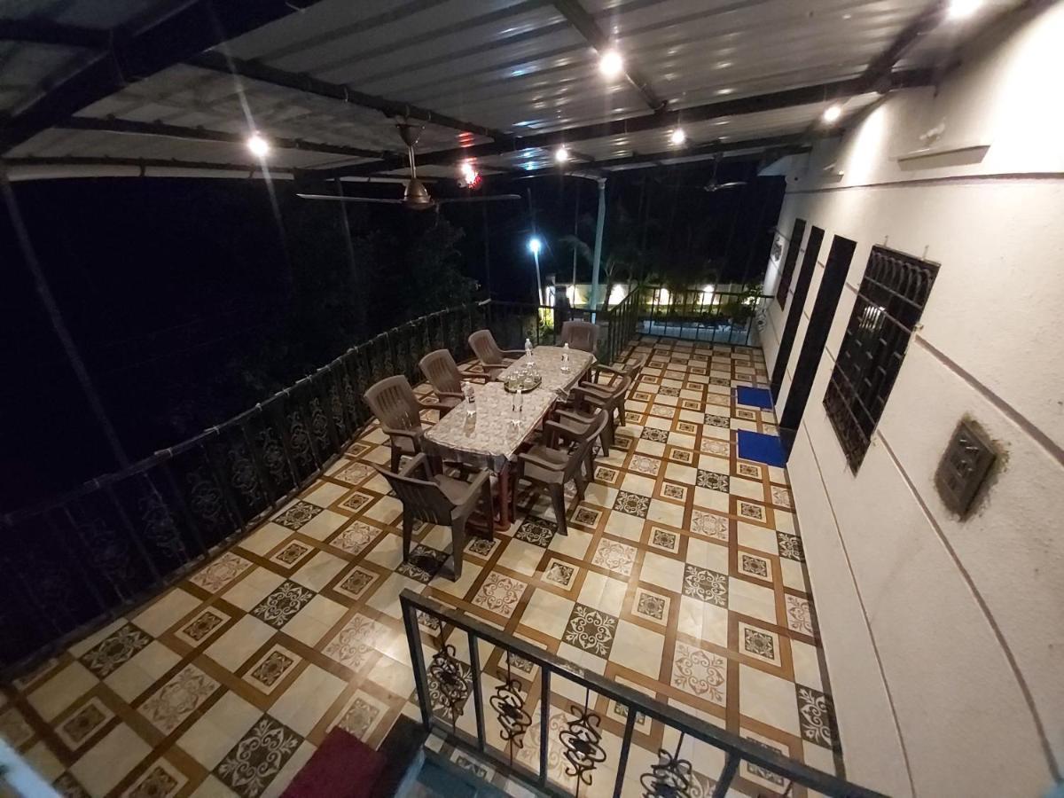 Ambadnya Niwas Apartment Nagaon  Bagian luar foto