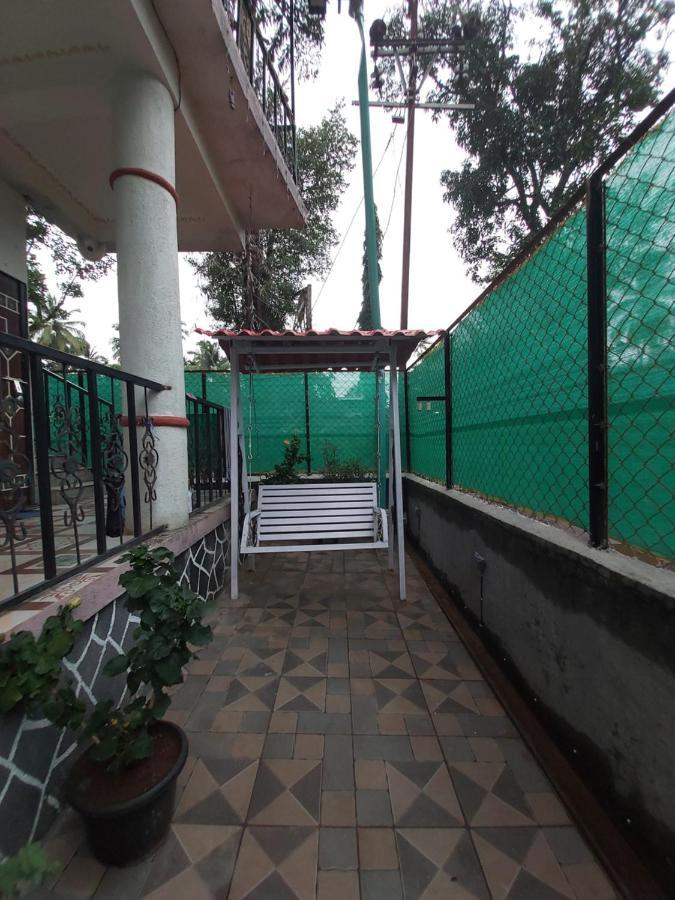 Ambadnya Niwas Apartment Nagaon  Bagian luar foto