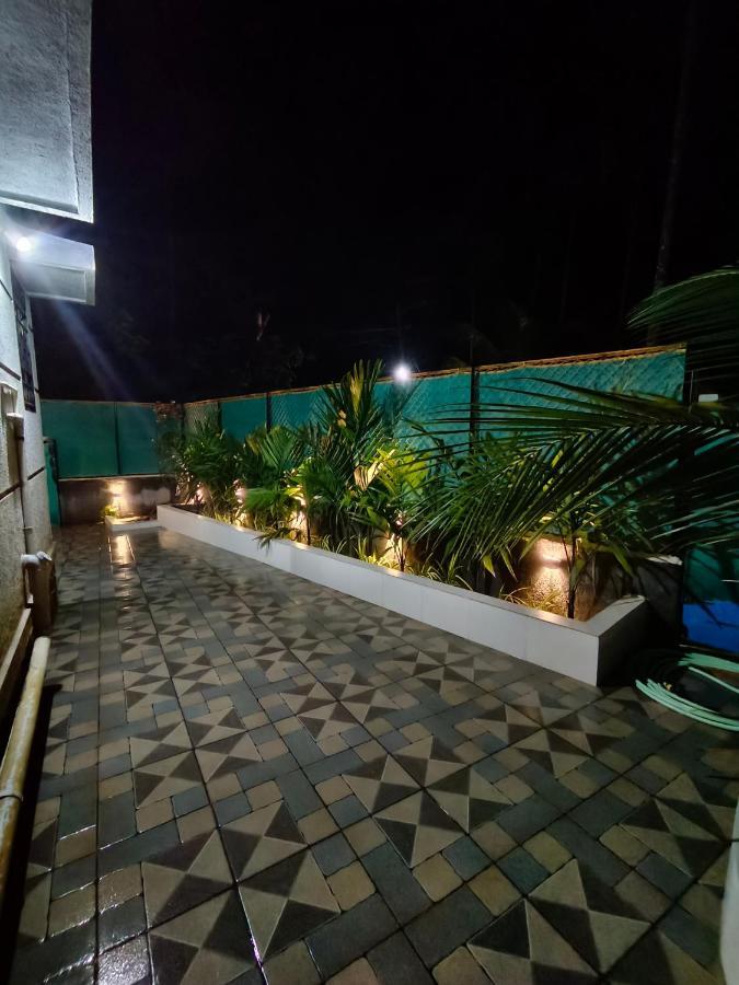Ambadnya Niwas Apartment Nagaon  Bagian luar foto