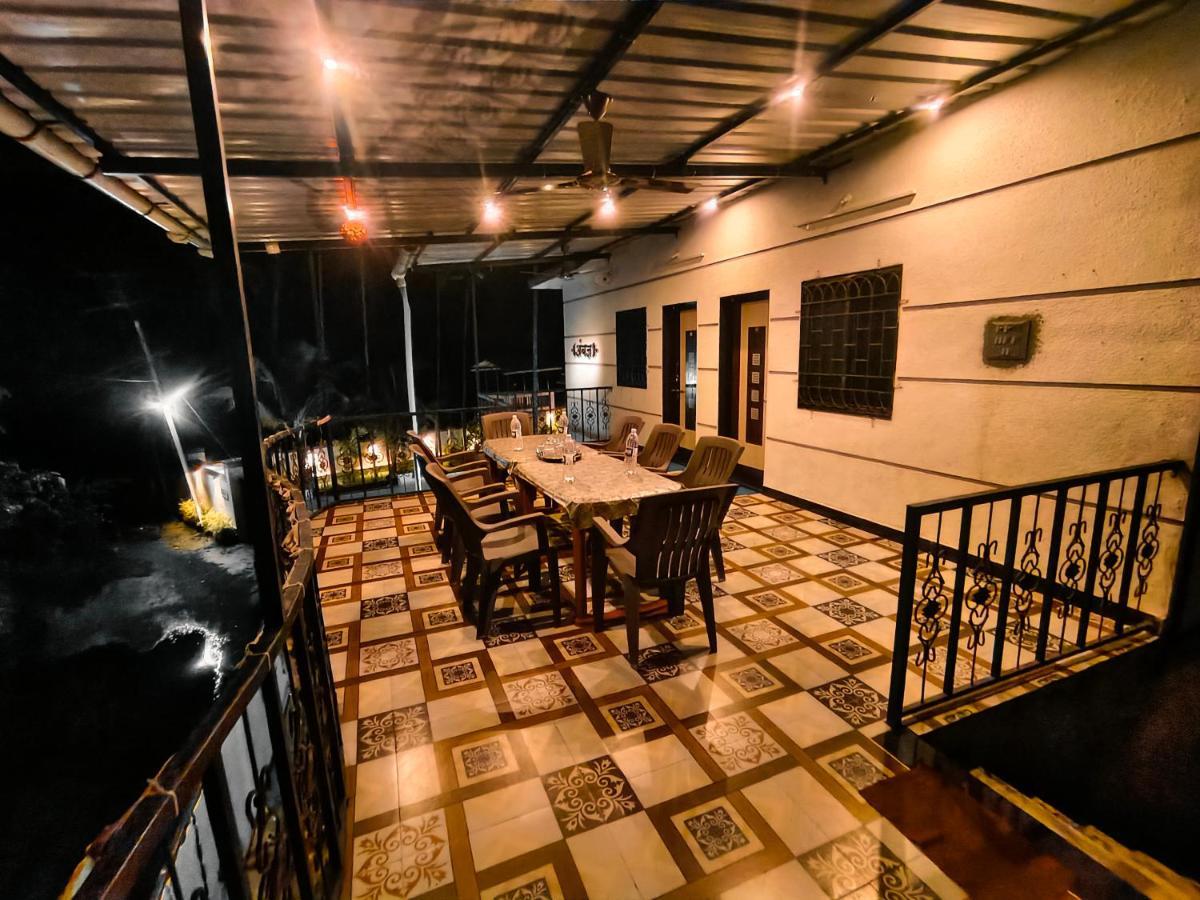 Ambadnya Niwas Apartment Nagaon  Bagian luar foto